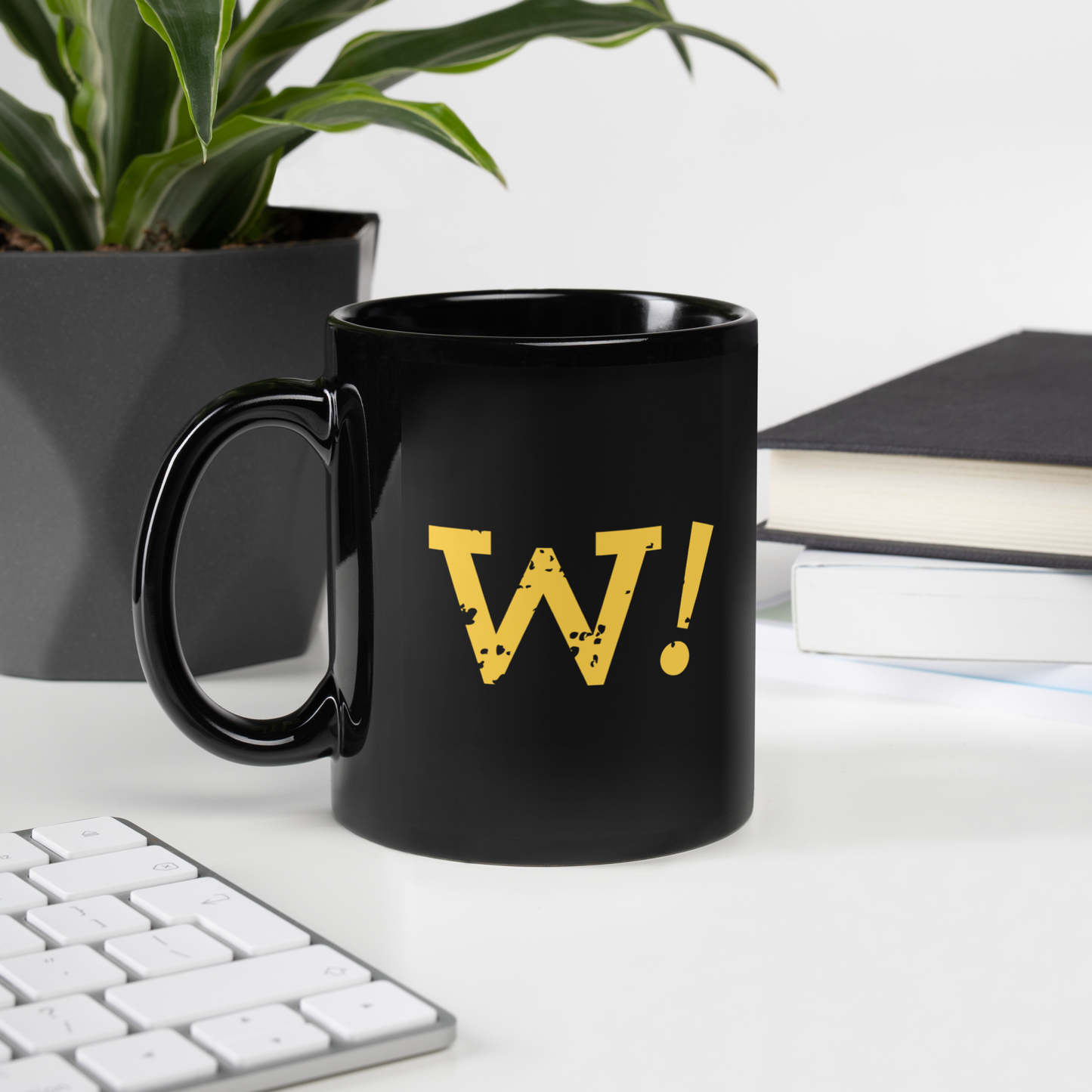 SUAW Black Glossy Mug