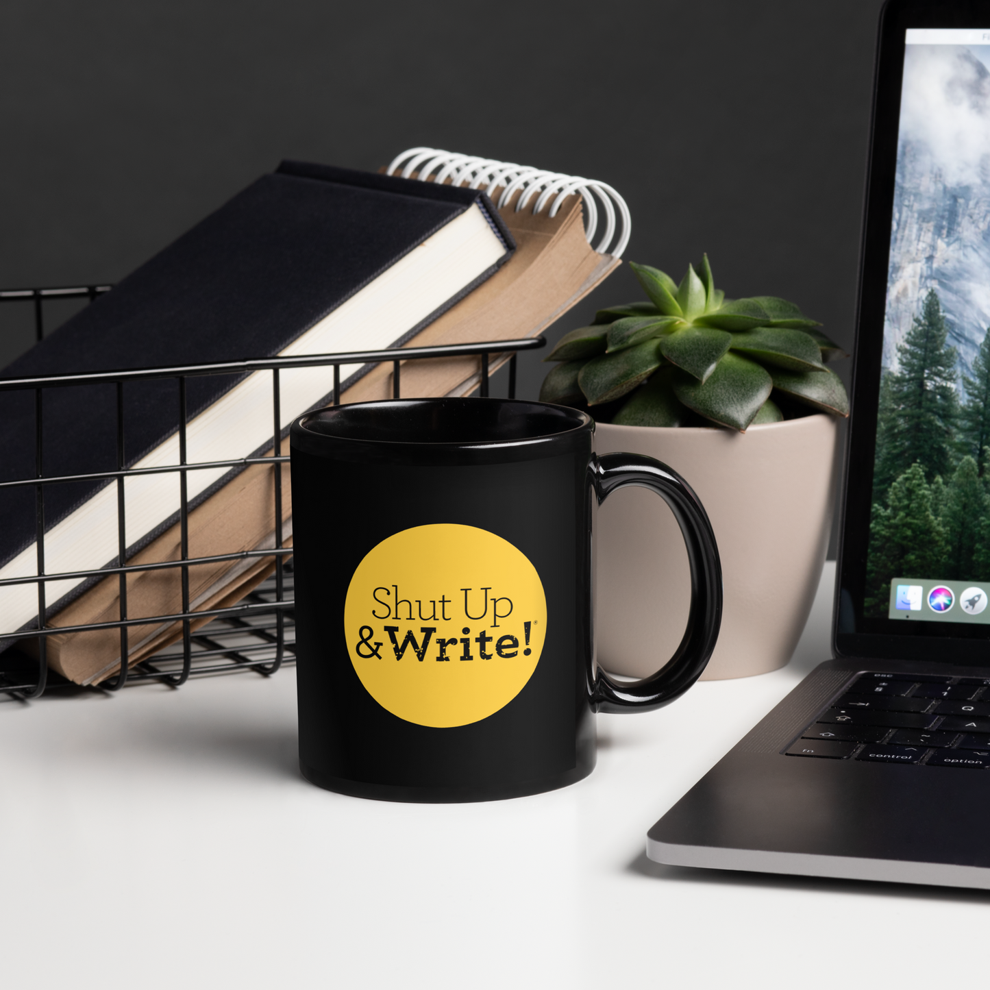 SUAW Black Glossy Mug
